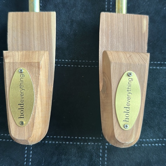 Split Toe Cedar Shoe Tree Women 8.5-9 like Nordstrom model - Picture 2 of 5